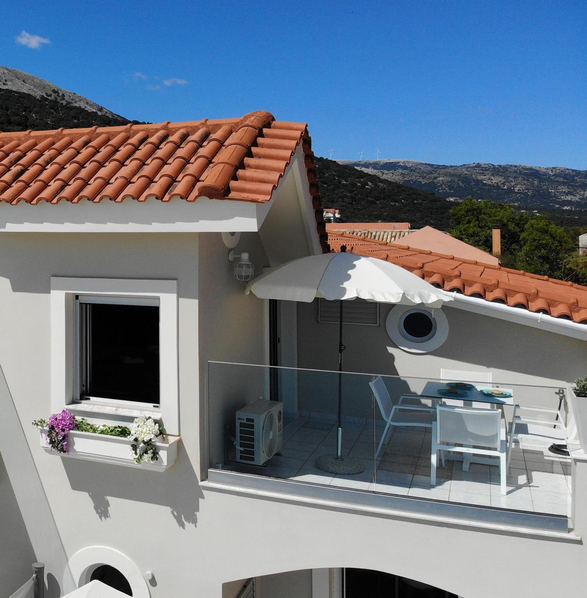 Sunrise Bay Apts Agia Efimia Room photo