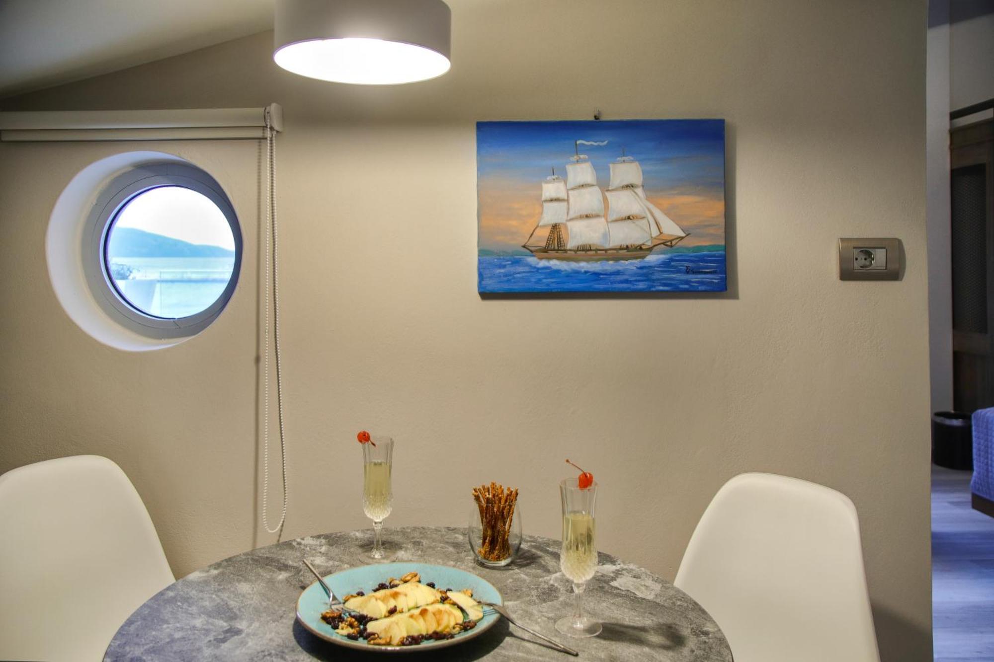 Sunrise Bay Apts Agia Efimia Room photo